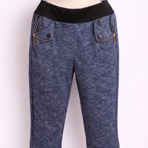 Women Navy Blue Active Knit Capri Pants